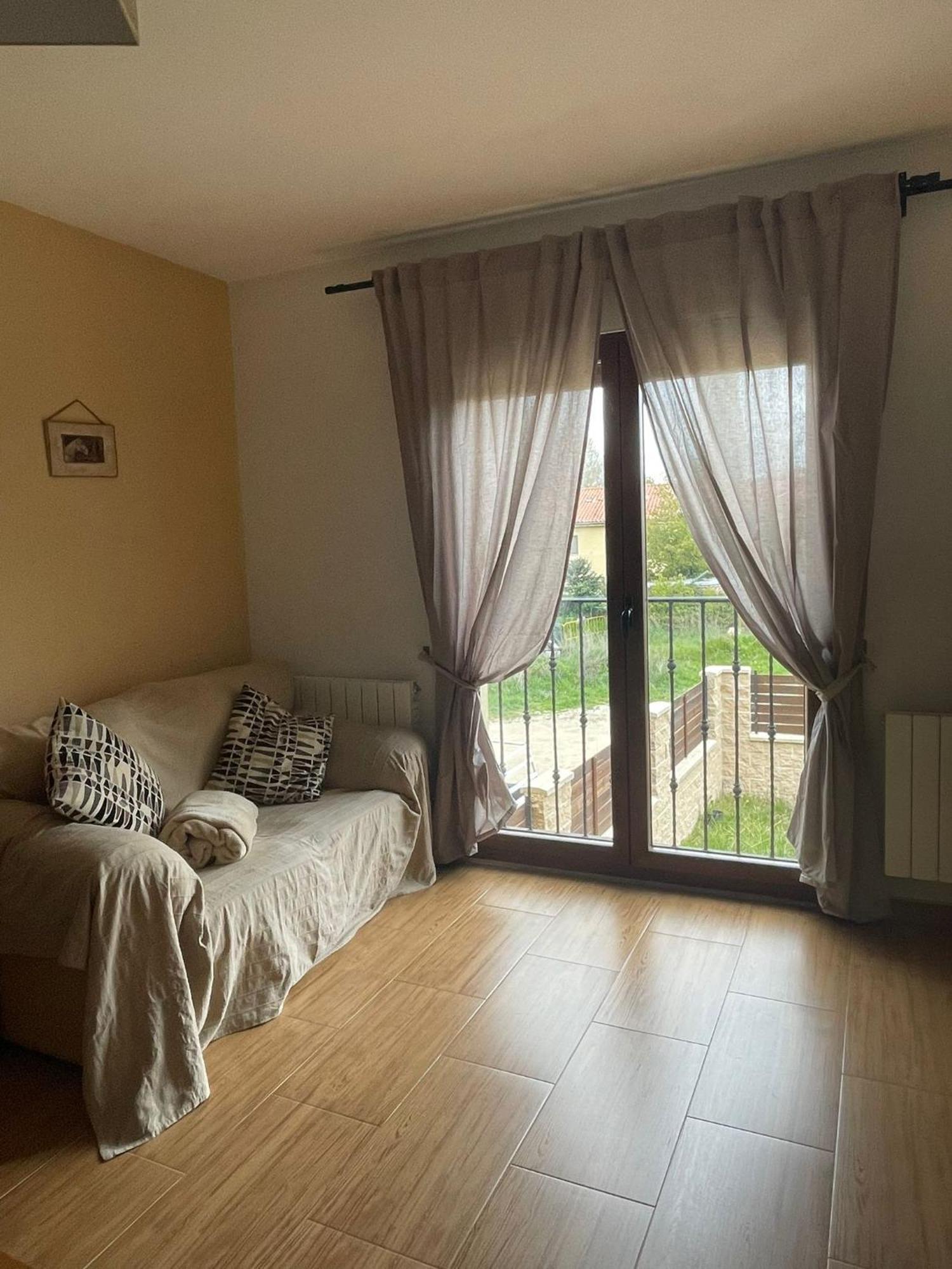 Ferienhaus Aire De Valsain La Pradera de Navalhorno